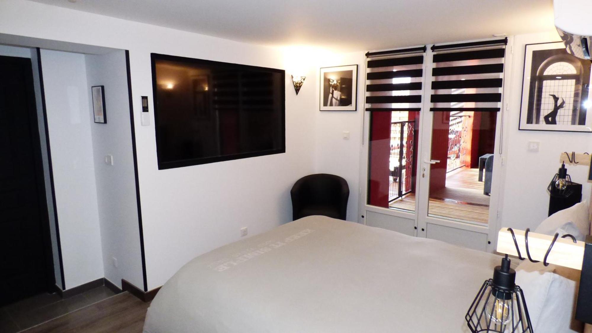 La Colline Aux Yeux Doubs Bed & Breakfast Baume-les-Dames Exterior photo