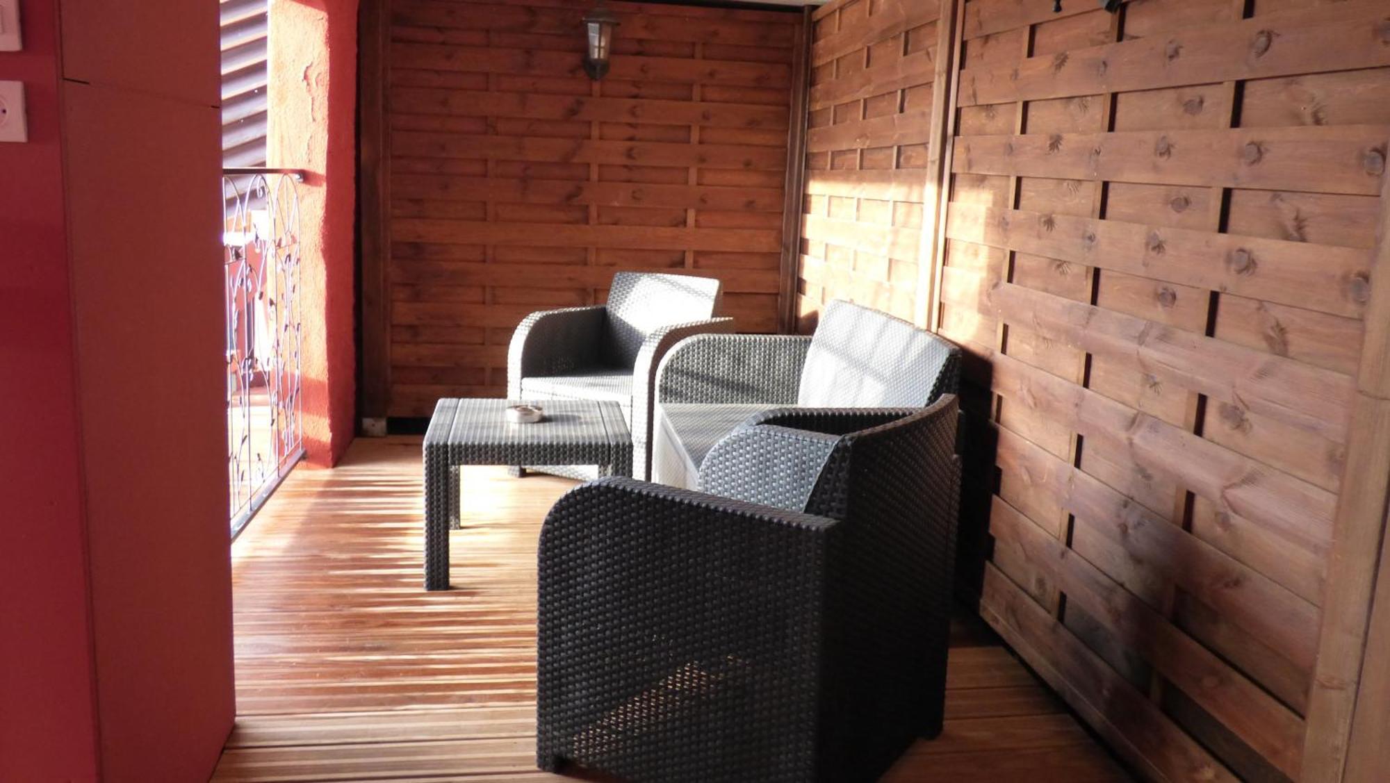 La Colline Aux Yeux Doubs Bed & Breakfast Baume-les-Dames Exterior photo
